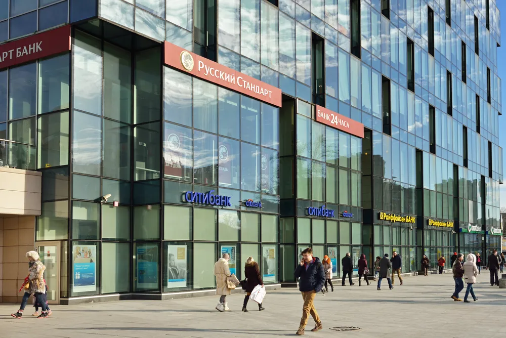 Прибыль в триллионы и рост просрочки: как банки прожили 2025 год и чего ждать в 2026-м